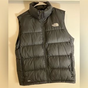 North Face Black Men’s Zip Up Vest - Size M